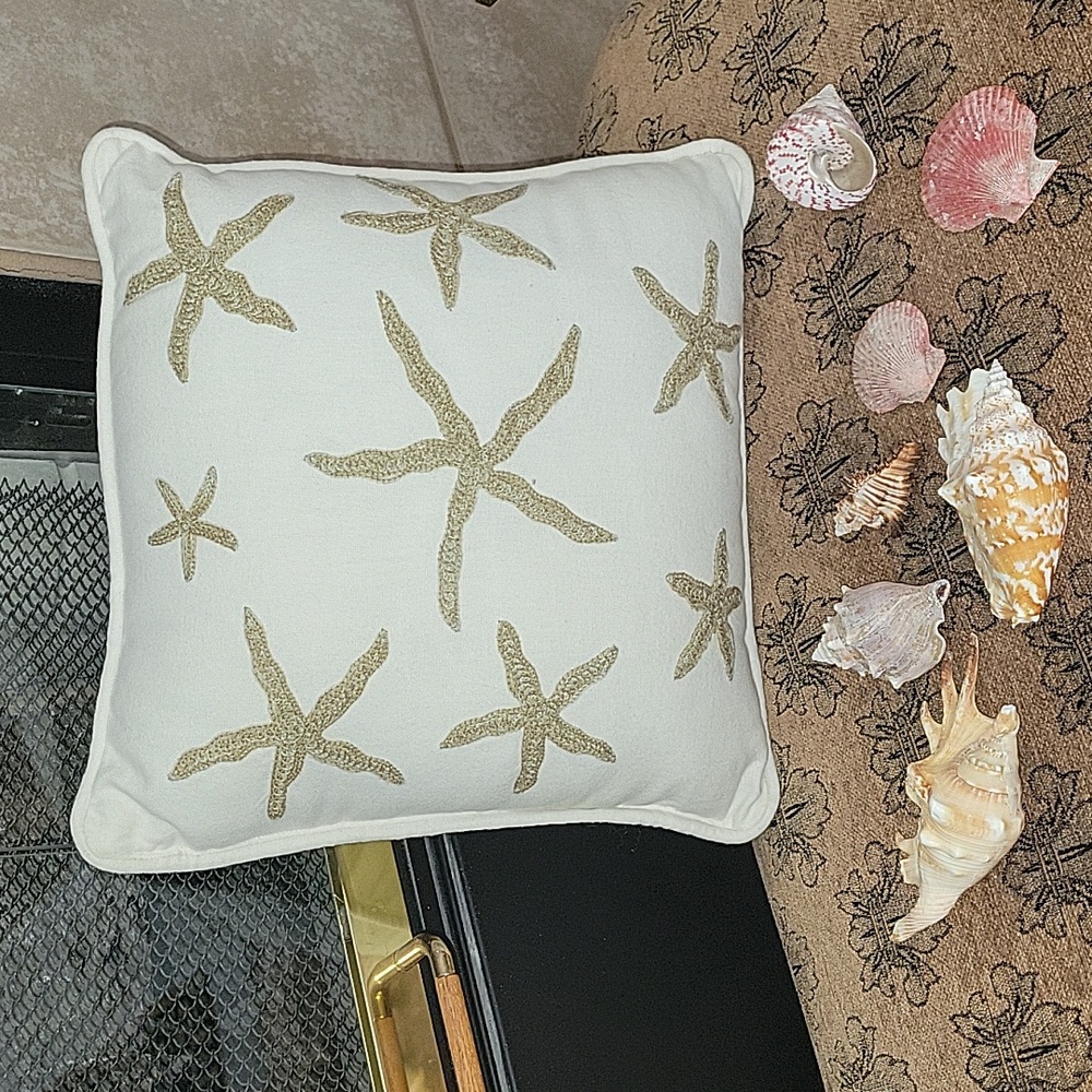 Pottery Barn 12x12 Sea Life Accent Pillow, VGUC